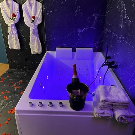 R.Suite Saint-Etienne  Extérieur photo